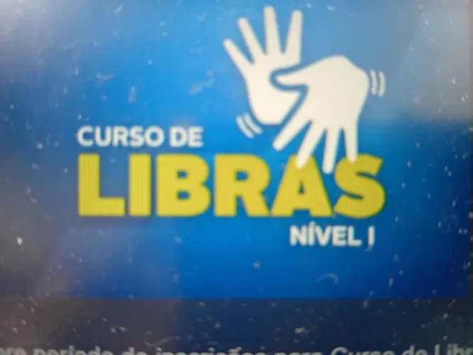 Curso básico de libras