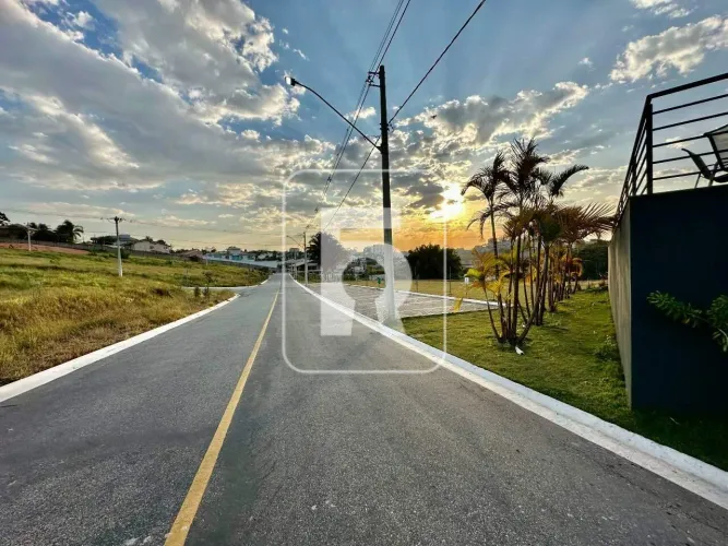Lote de 723,74 m² no Condomínio Estiva  Segurança 24h e Lazer Completo