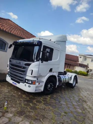 Scania P310 4x2 automática 