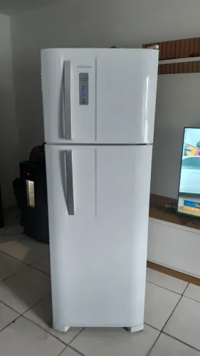 Geladeira Electrolux Frost Free DFN41 ENTREGO