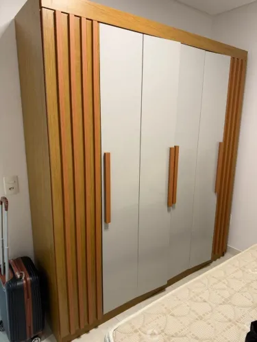 Guarda roupa casal