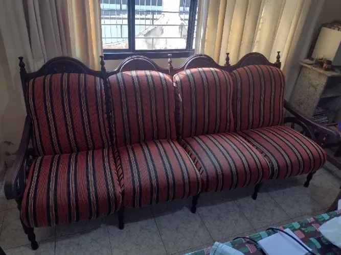 Sofá estilo colonial