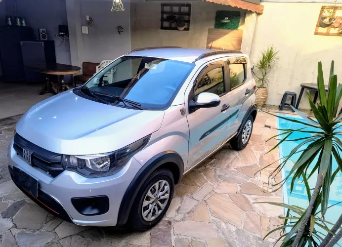 Fiat Mobi Like 1.0 Fire Flex 5P. 2024