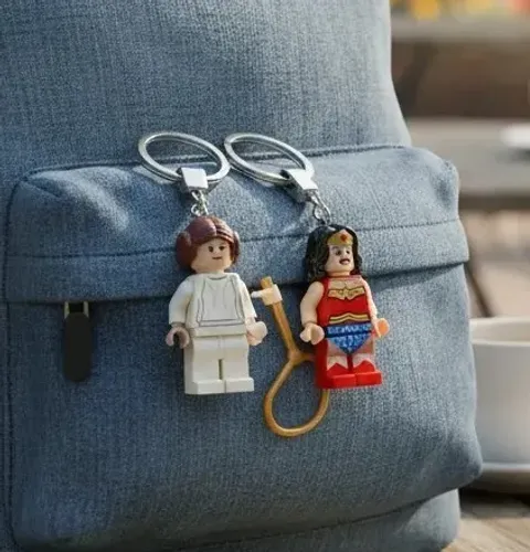2 Chaveiros Lego: Mulher Maravilha E Star Wars Leia Originais