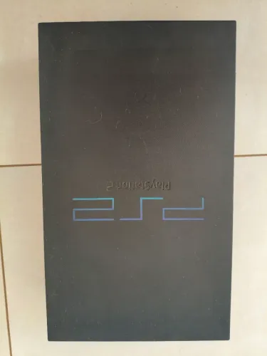 2 Playstation 2 slim e 1 Playstation 2 fat