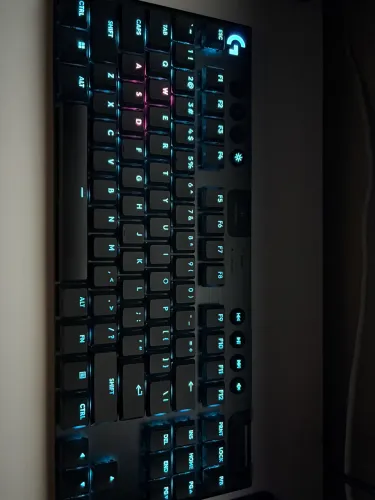 Teclado Logitech G915 X TKL
