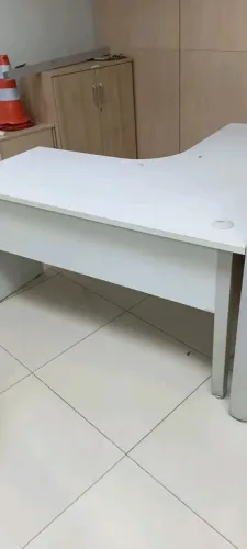 Vendo 2 birôs
