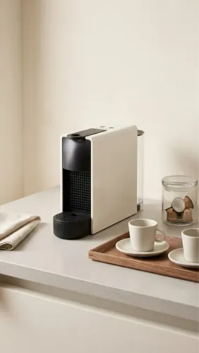 Cafeteira Nespresso Essenza Mini - Seminova, Excelente Estado