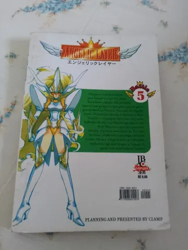 Manga Angélic layer volume 5.