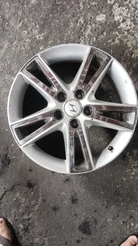 Roda aro 17 Hyundai i30 ( leia anúncio)