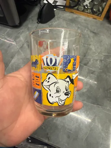 Copos anos 90 lindos