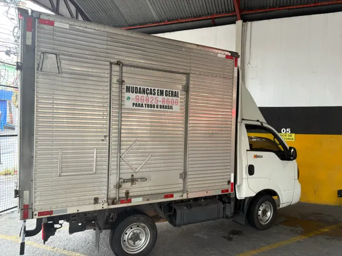 Kia Motors Bongo K-2500 2.5 4X2 TB Diesel 2015