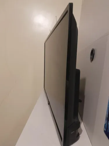 Vendo TV 32 polegadas
