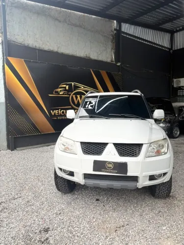 Mitsubishi Pajero TR4 2.0 Flex 16V 4X2 Aut. 2012