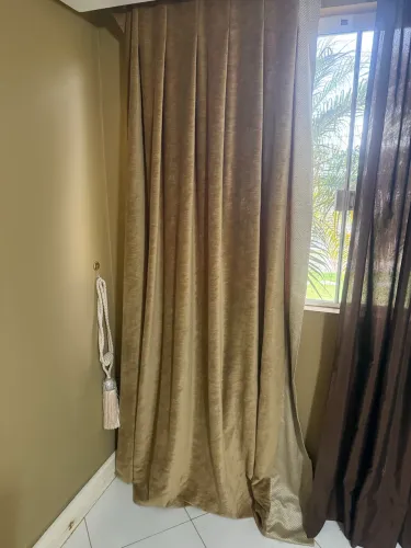 Cortinas Veludo Bege com forro Duplo/ Grosso