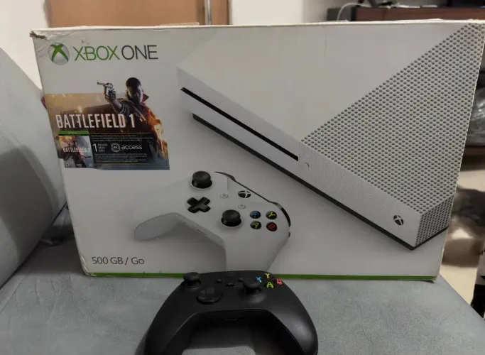 XBOX ONE S 512GB + FZH4 + CONTROLE