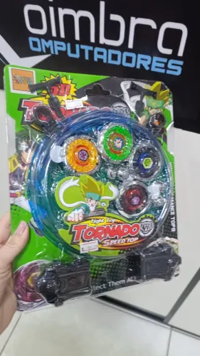 Brinquedo Beyblade C/4Speed Tornado Com Arena Luz E Lançador -Infantil - Loja Coimbra 
