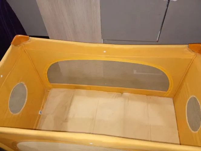 Vendo um chiqueirinho por 150 reais 