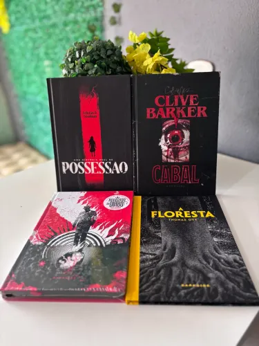 4 Livros de Terror da Darkside (Possessão, Cabal, Advogado do Diabo e A Floresta).