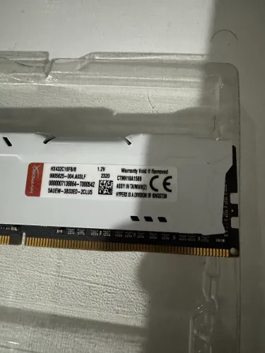 Memória RAM Kingston Fury 8GB DDR4 3200MHz