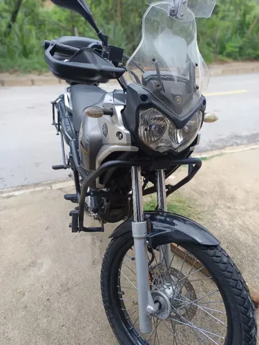 TÉNÉRÉ 250 EQUIPADA