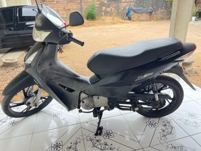 Moto Biz 125 ES à Venda