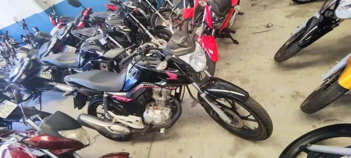 Honda CG FAN 160 preta 2023 Shalon veículos Cariacica 