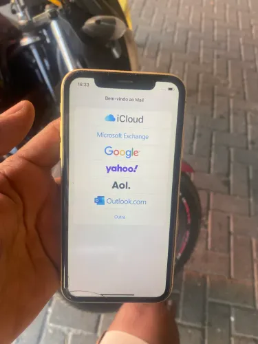 Celular iPhone 11Xr