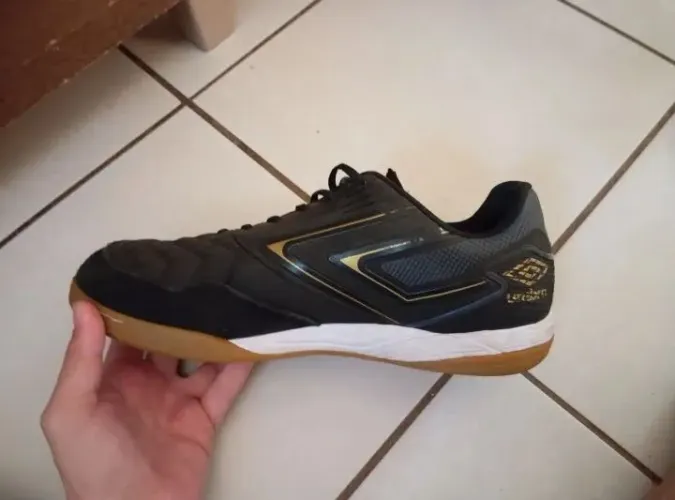 Usada: Chuteira Umbro Pro 5 Bump Club