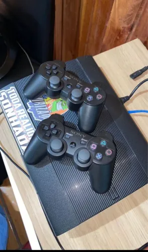Ps3 super slim, desbloqueado em bom estado