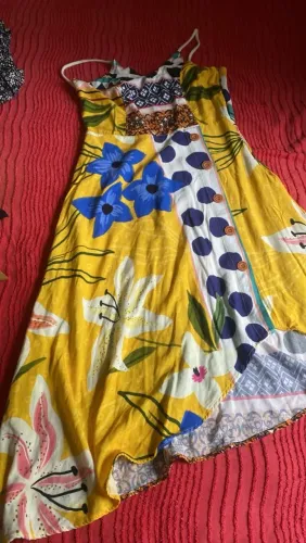 Vestido e macacão tamanho P 100,00 cada
