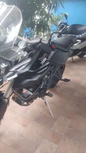 Triumph Tiger 800xc em excelente estado