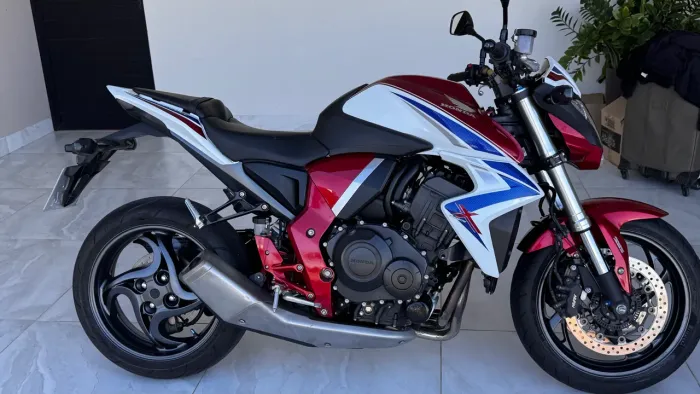 Honda CB 1000 r BARRACUDA