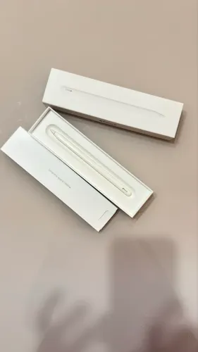 Apple Pencil 2 em ótimo estado na caixa