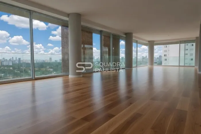 Duplex com 800 m², 5 quartos sendo 5 suítes à venda no bairro Jardim Paulista.