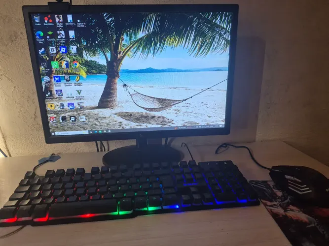 Computador Desktop 16gb ram Intel xeon E3 1270 Radeon RX 5500XT fonte 500w