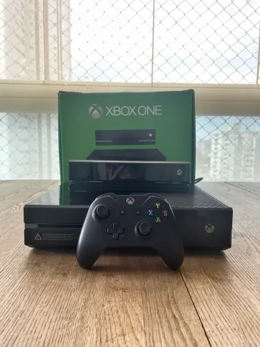 Xbox One + 1 controle + Kinect em perfeito estado!