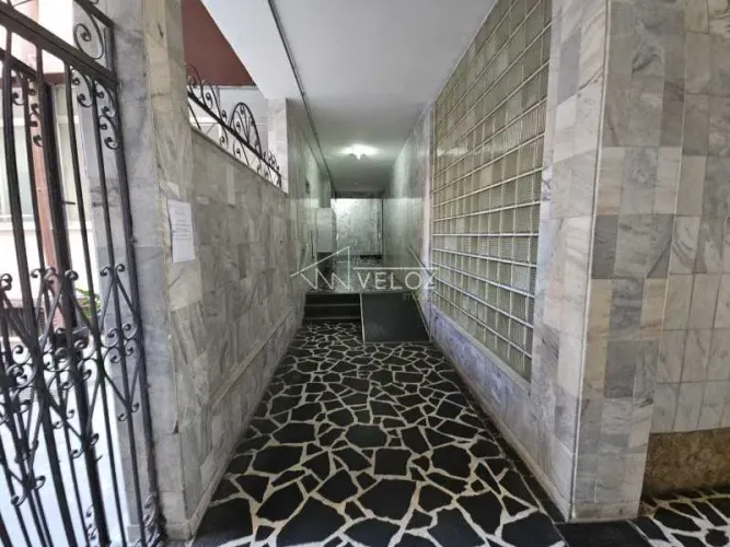 Apartamento : / Residencial / Glória