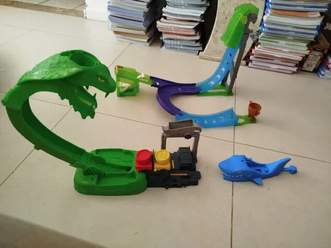 Vendo pistas para carrinhos