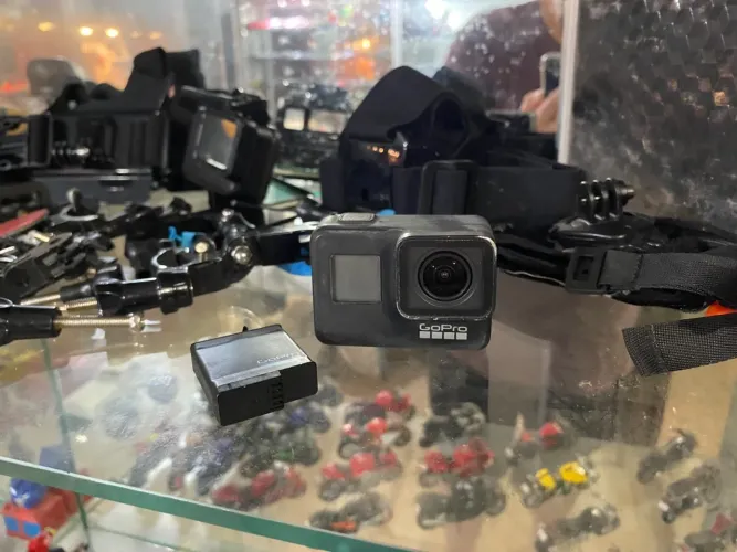 GO PRO HERO7 Black repleta de acessórios