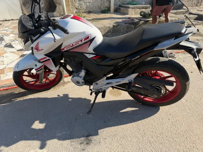 Cb Twister ano 2022