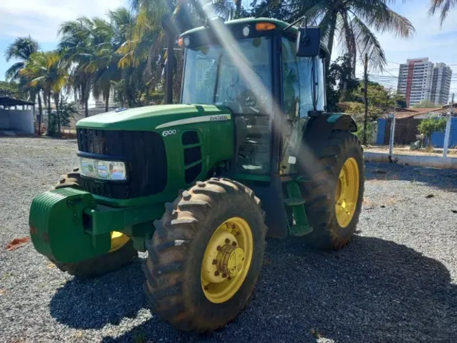 TR CAB PNEU JOHN DEERE 6100J 100CV