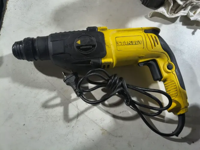 Martelo Stanley SHR263 127V