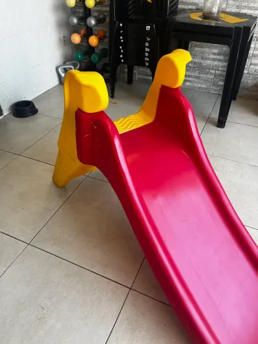 VENDE - SE ESCORREGADOR E BALANÇO