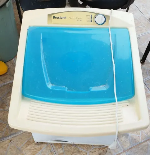 Tanquinho de Lavar Roupa