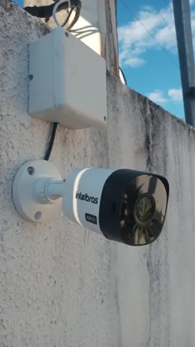 Instalação de câmeras de segurança