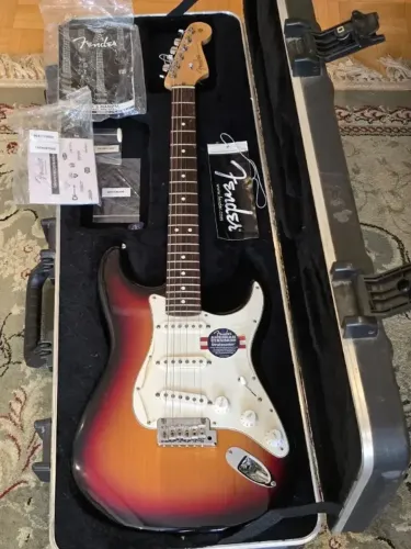 Fender American Stratocaster Usa 2008 Sunburst  com case original e vox amplug 