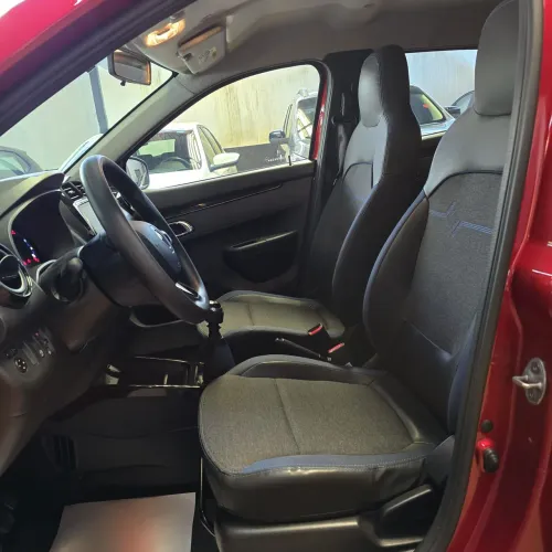 Renault Kwid Intense 1.0 Flex 12V 5P Mec. 2025