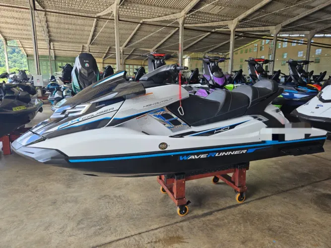 Jet SKY YAMAHA FX CRUISER HO 2018 com 260 horas