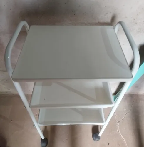 Carrinho auxiliar branco